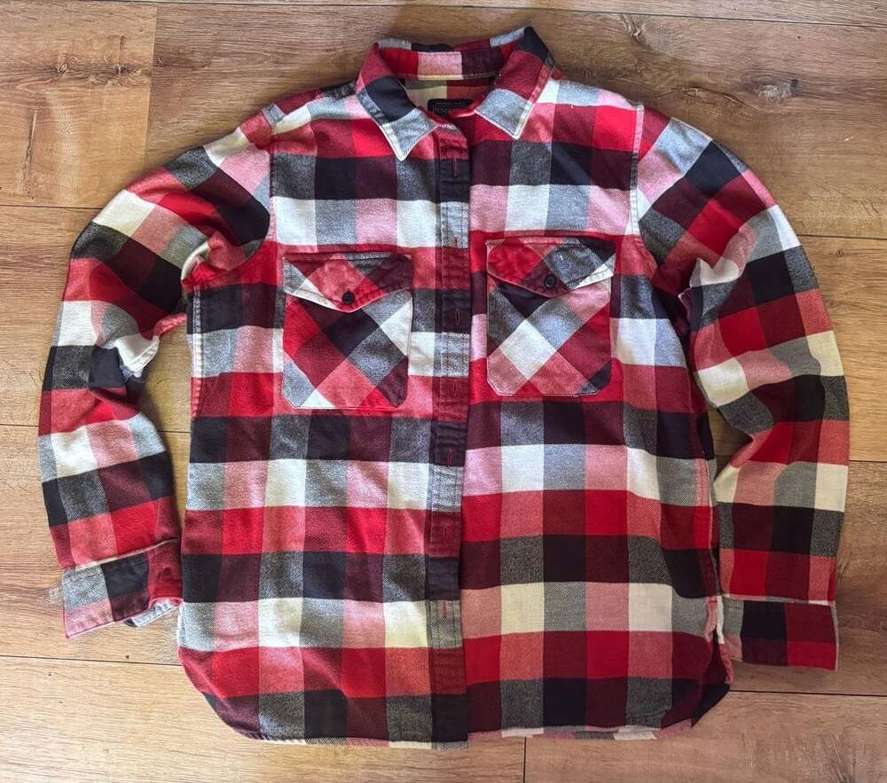 Pendleton Men's Red and Black Plaid Cotton Flannel Shirt Size M